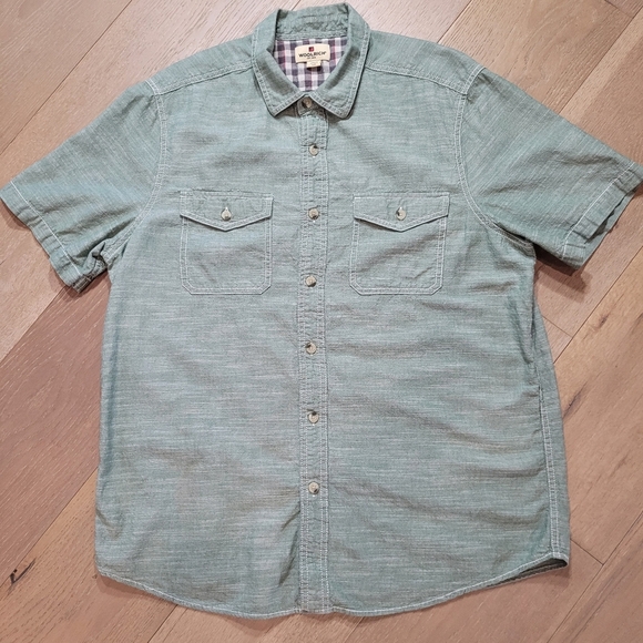 EUC Woolrich Shirt Men's sz Large Green Atlas Chambray Short Sleeve Button Up - Picture 1 of 7
